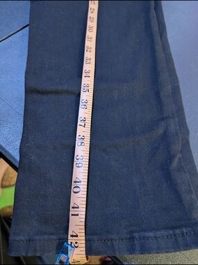Arna York Women's Classic Navy Straight-Leg Pants Size 28